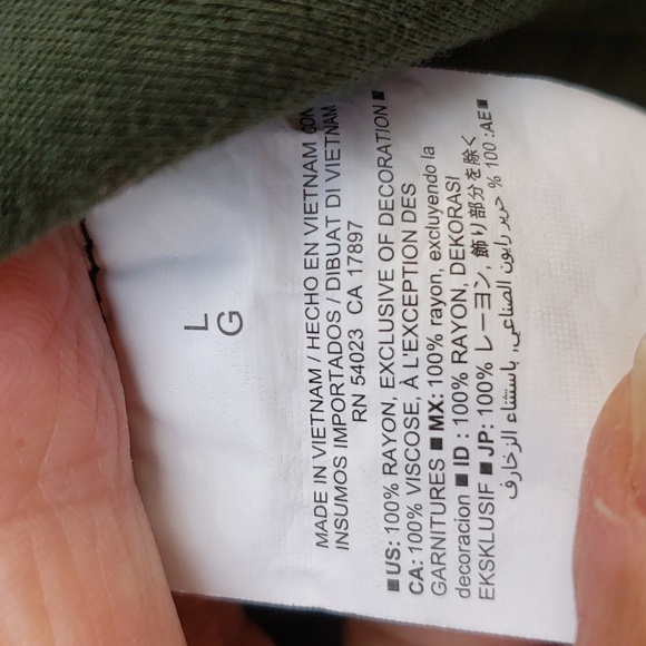 OLD NAVY Dark Green Lace TOP SZ. LG. NWOT - Picture 10 of 10